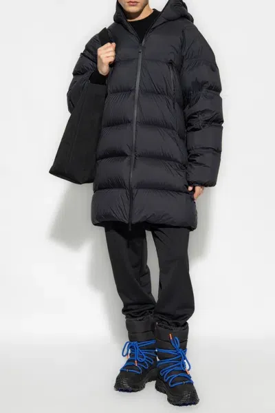 Moncler Exe Padded Coat In Black