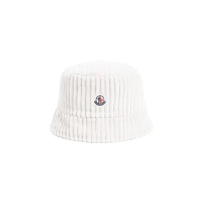 Moncler Hat In White