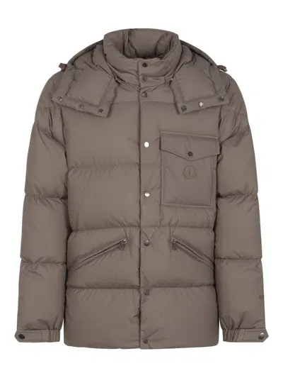 Moncler Logo Patch Padded Coat In Grey