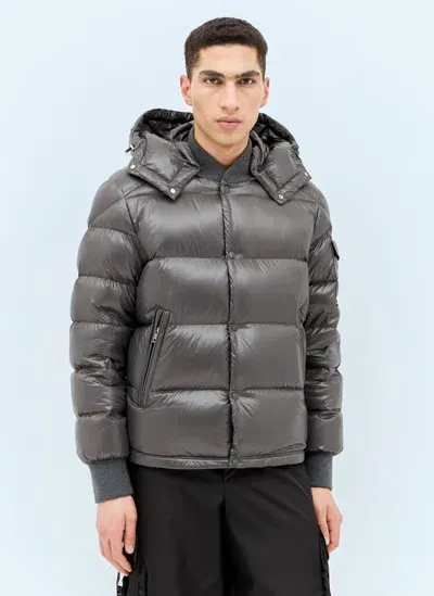 Moncler Maljasset Short Down Jacket In Gray