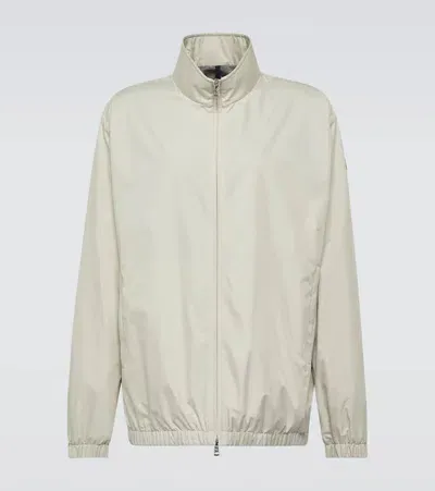 Moncler Medassa Raincoat In Grey