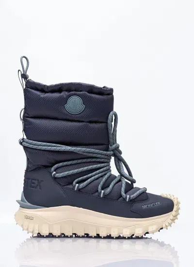 Moncler Trailgrip Après Rubber-trimmed Gore-tex Ripstop Boots In Blue