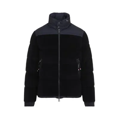 Moncler Wintercoat In Black