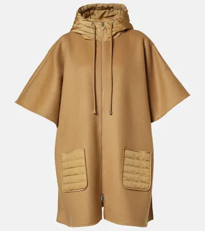 Moncler Cape In Beige