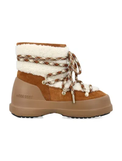 Moon Boot Luna Shearling Boot In Whsky White