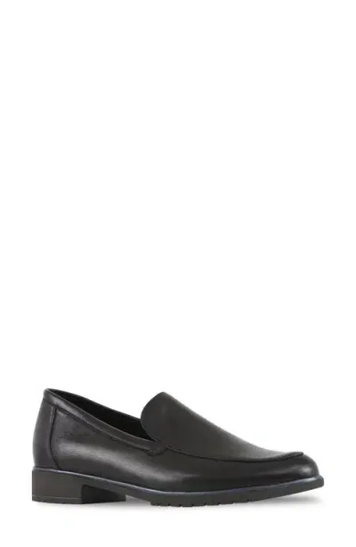 Munro Giselle Loafer In Black