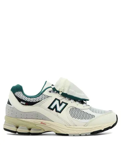 New Balance 2002r Sneakers & Slip-on In White