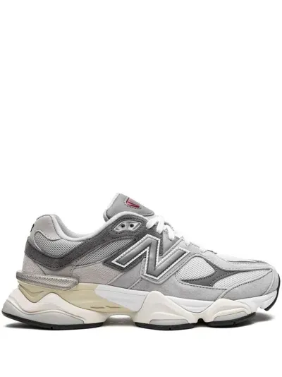 New Balance Leather Sneakers In Gris