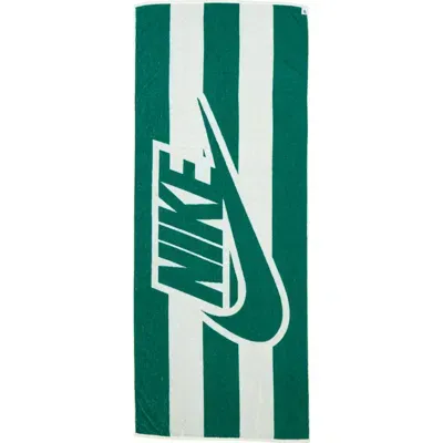 Nike Club Pool Towel In Sail/malachite