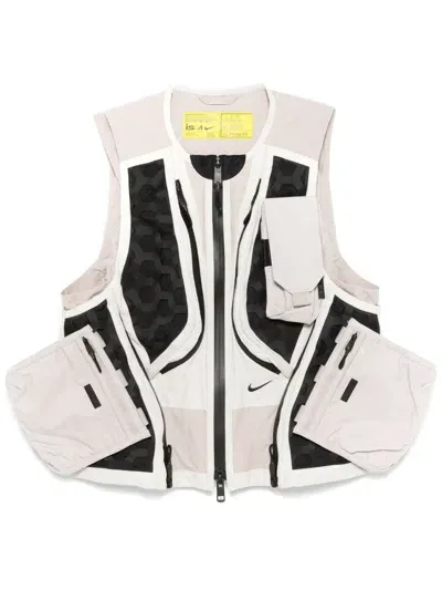 Nike Ispa Mille Vest In Grey