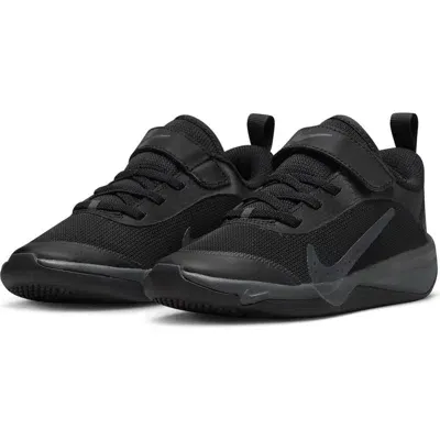 Nike Kids' Omni Multi-court Sneaker In Black