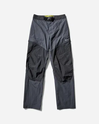 Nike Women S Ispa Cargo Pants Dark In Grey