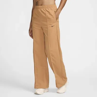 Nike Women's  Sportswear Everything Wovens Mid-rise Open-hem Pants In Brown