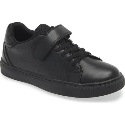 Nordstrom Kids' Robbie Sneaker In Black