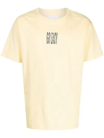 Off Duty T-shirt Mit Slogan-print In Yellow