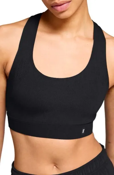 On Pace Sports Bra In Black