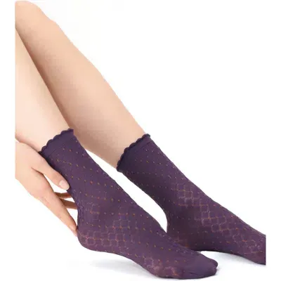 Oroblu Lovely Quarter Socks In Deep Violet