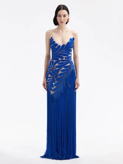 Oscar De La Renta Embroidered Gown In Blue