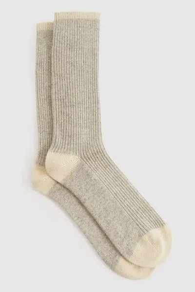 Reiss Soft Grey/ecru Alby Wool-cashmere Blend Ribbed Socks