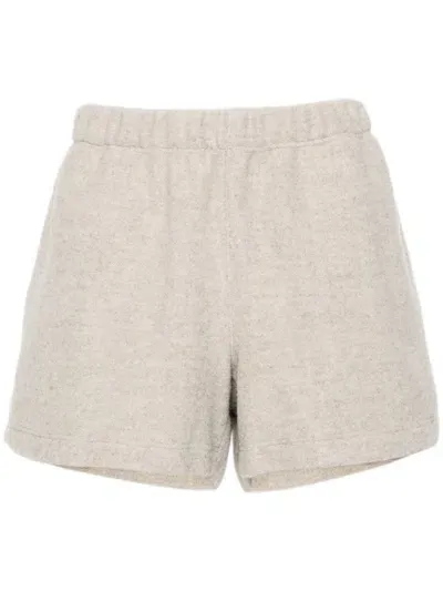 Rier Fleece Shorts In Neutrals