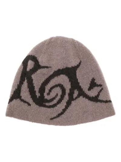 Roa Beanie Mit Grafik In Braun