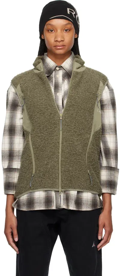 Roa Khaki Paneled Vest In Grn0025