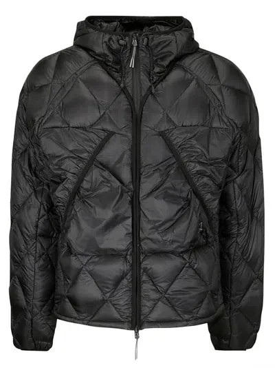 Roa Quilted Zip In Black