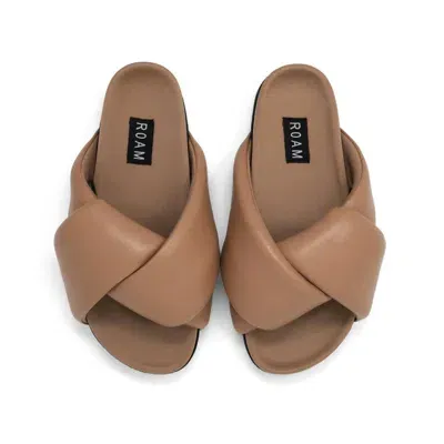 Roam Foldy Puffy Slides In Brown