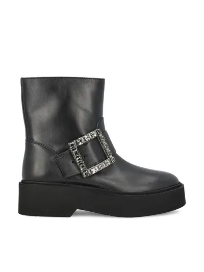 Roger Vivier Boots In Black