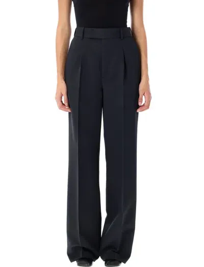 Rohe Relaxed Single Pleated Trousers In Black