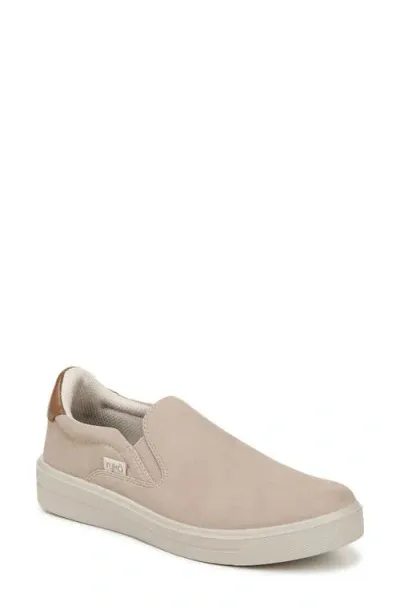 Ryka Rykä Viv Low Top Slip On Sneaker In Warm Taupe