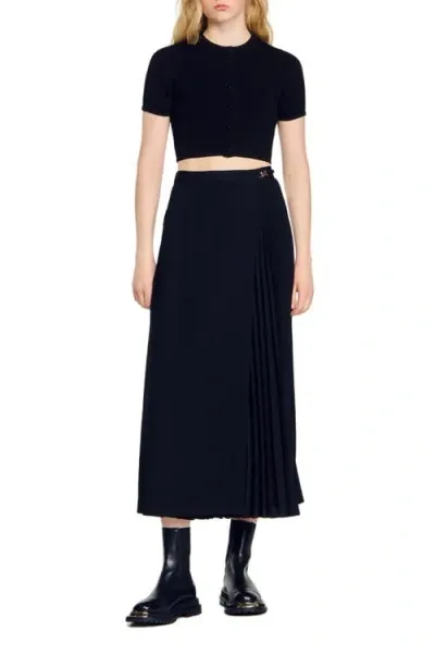 Sandro Curb Chain Buckle Pleated Skirt In Black