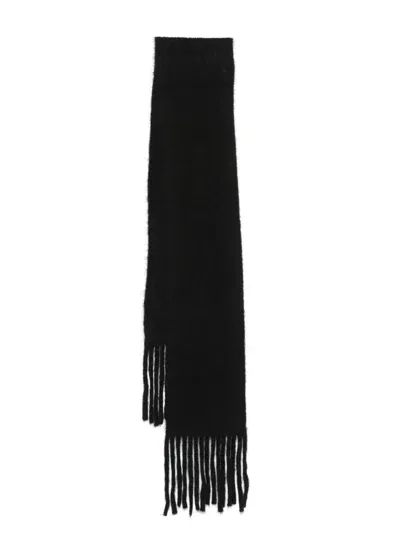 Séfr Fuzzy Scarf In Black