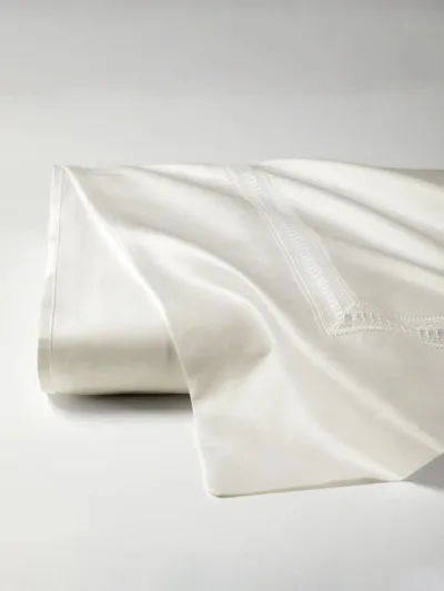 Sferra Two King 590 Thread Count Pillowcases In Ivory