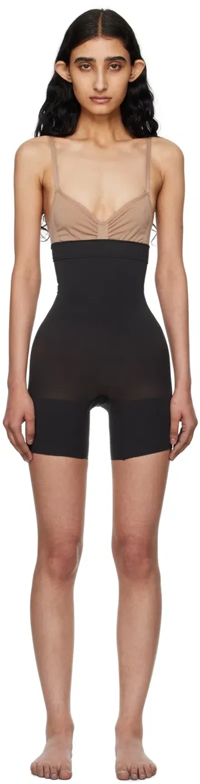 Skims Black Everyday Sculpt High-waisted Mid Thigh Shorts In Onyx