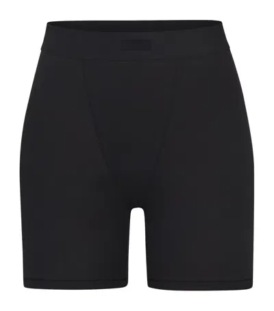 Skims Boyfriend Boxer Shorts In Black