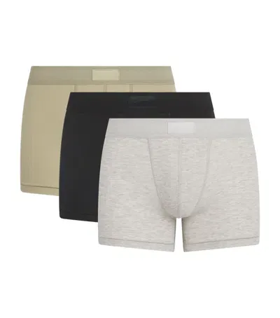 Skims Logo Band Boxer Briefs In Grey