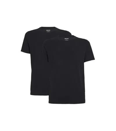 Skims Stretch T-shirt In Black