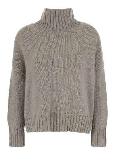 Soft Goat Girlfriend Turtleneck In Grey