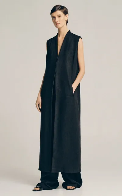 Sophie Et Voila Long Linen-blend Vest In Black