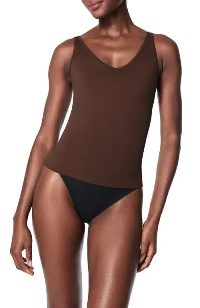 Spanx Everyday Seamless Shaping Tank Top In Chestnut Brown