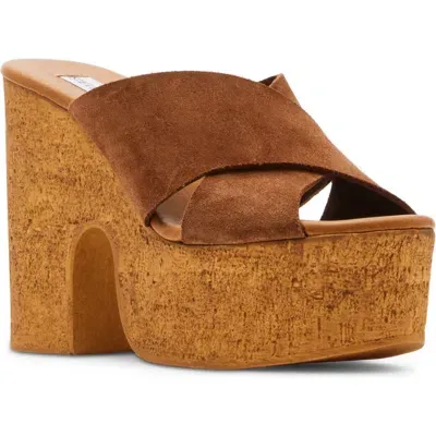 Steve Madden Saffron Platform Sandal In Chestnut Suede