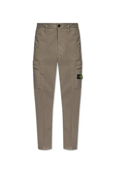 Stone Island Logo Patch Cargo Pants In Green