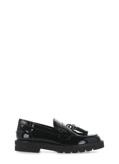 Stuart Weitzman Parker Patent-leather Loafers In Black