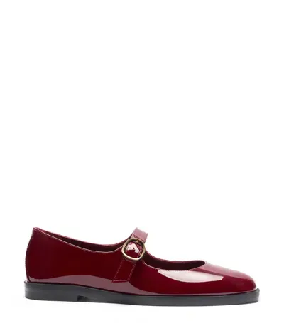 Stuart Weitzman Flats In Red