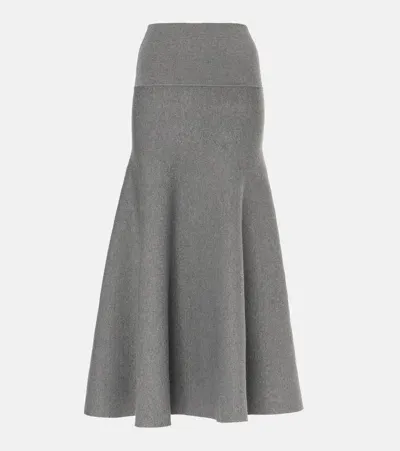 The Frankie Shop Gabrielle Knitted Midi Skirt In Grau