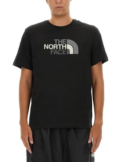 The North Face T-shirt With Logo In Black