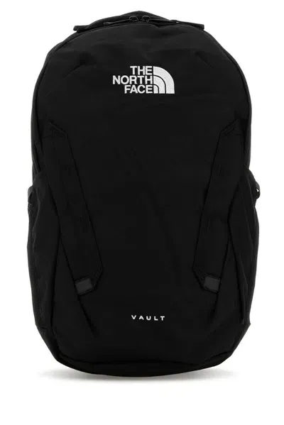 The North Face Vault Zip In Black