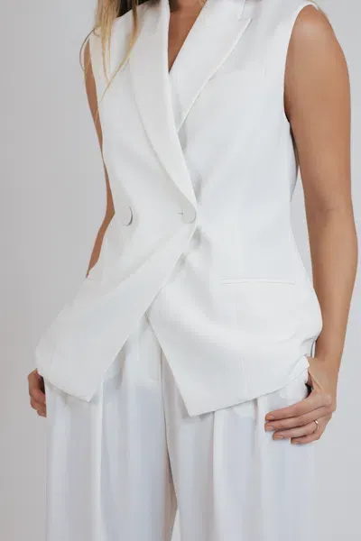 The Sei Oversized Vest In Ivory Crepe In Multi