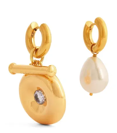 Timeless Pearly Mismatched Chic Hoop Earrings In Gold